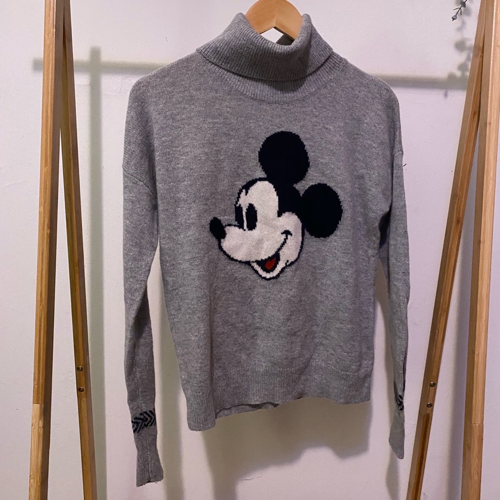 gray mickey sweater